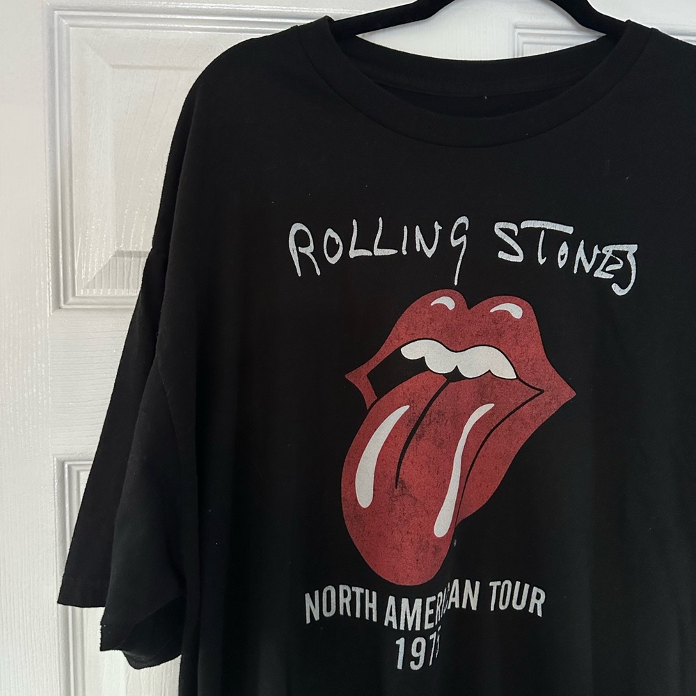 2X Black Graphic Tee Rolling Stones